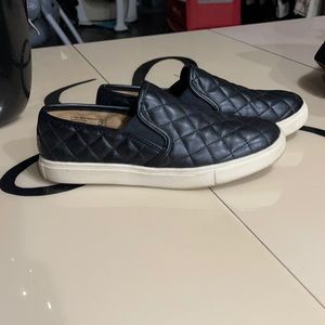 Slip on sneakers